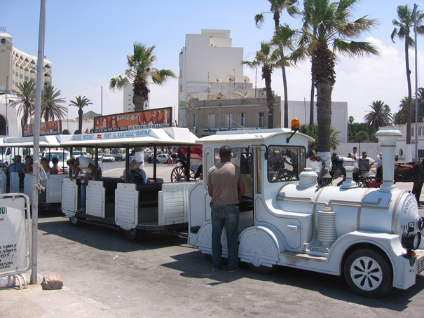 Tunis - vozic u Susu A.jpg